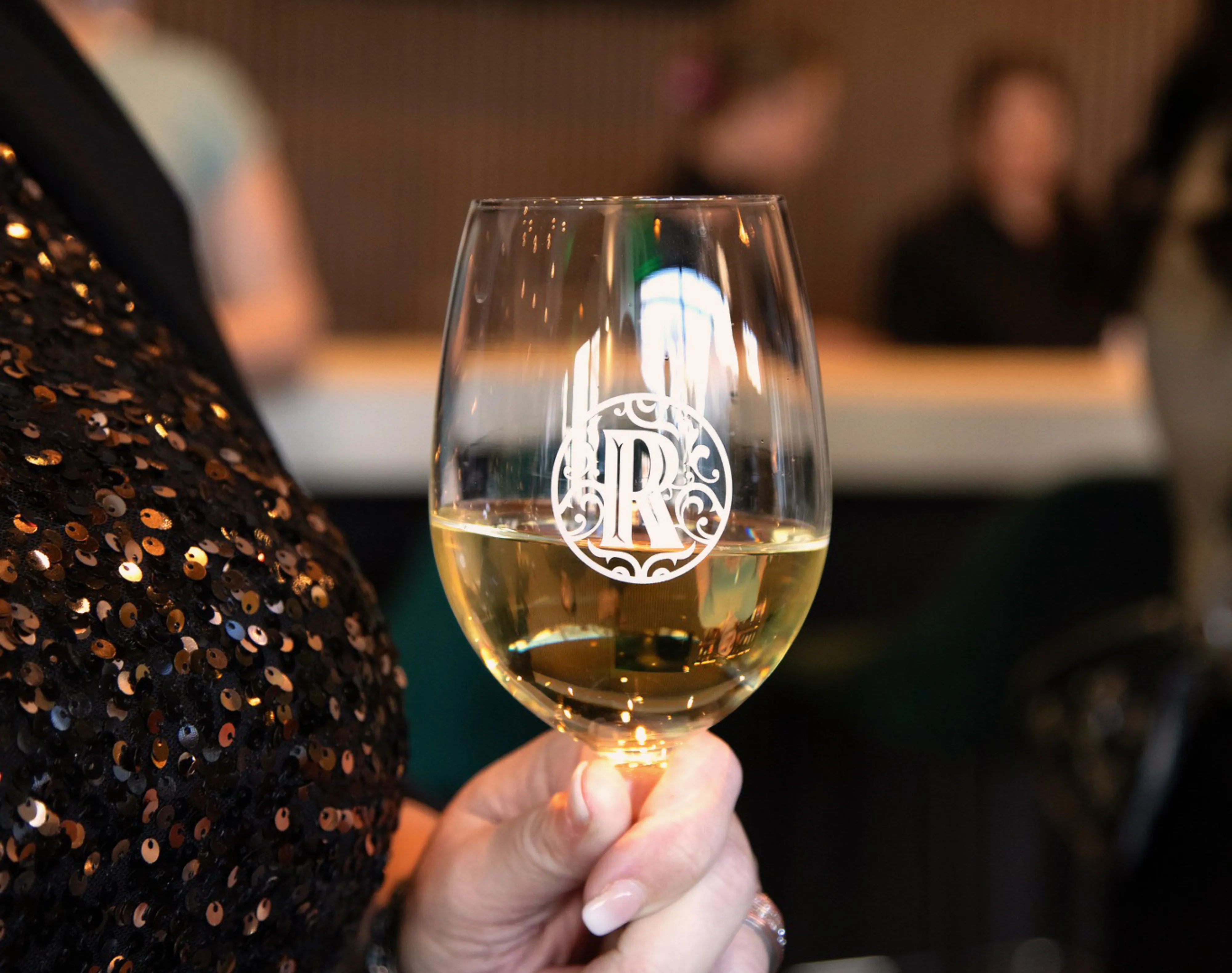 Event Hôtels Gouverneur Trois Rivières Wine Glass By Le Repere